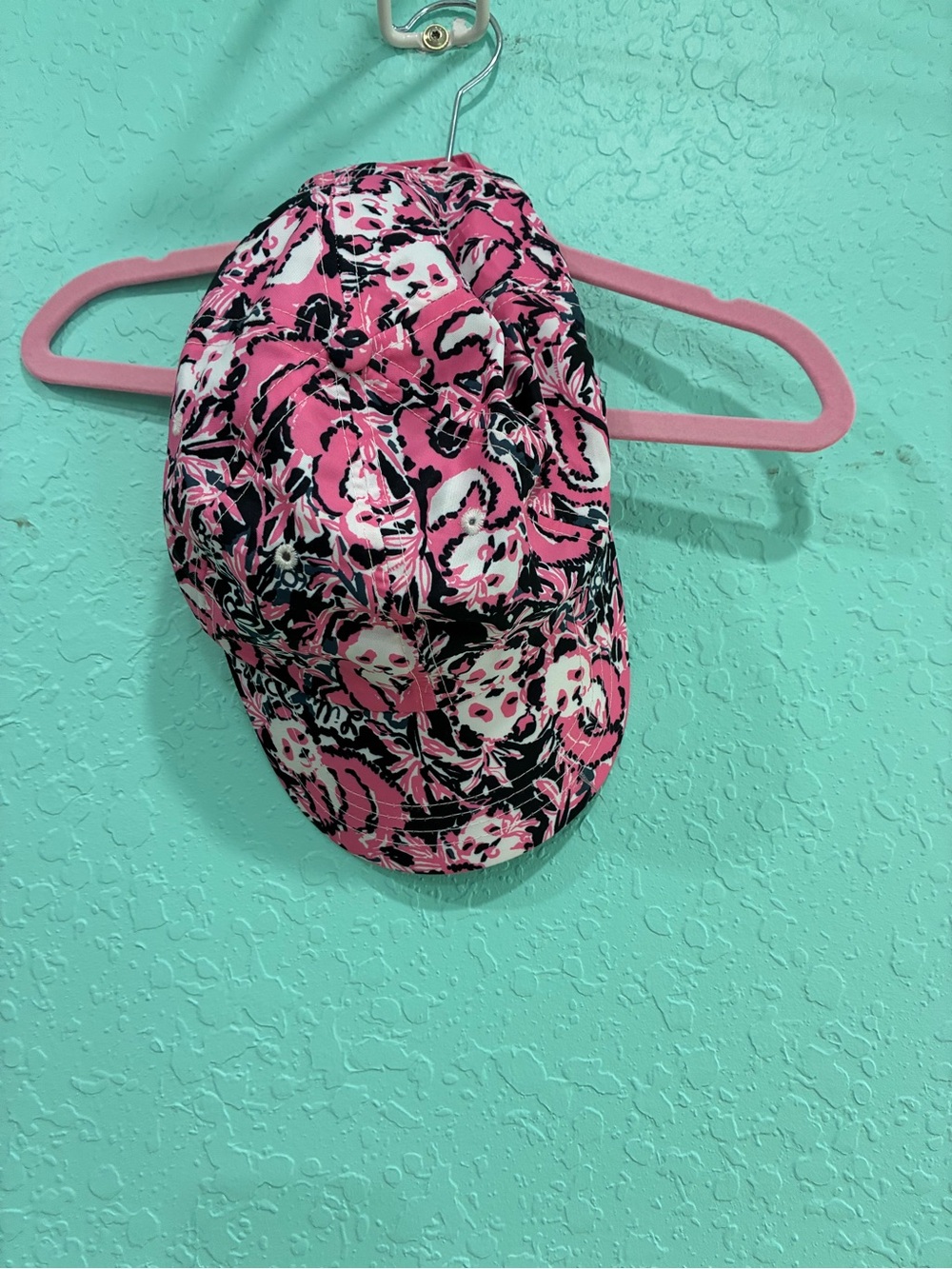 Women’s Lilly Pulitzer Pink black Panda run around hat baseball sun summer
